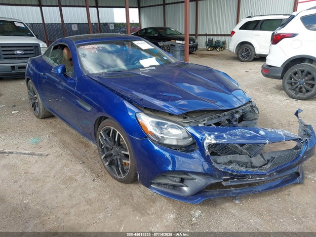 45618333 :رقم المزاد ، WDDPK3JA4HF133277 vin ، 2017 Mercedes-benz Slc 300 مزاد بيع