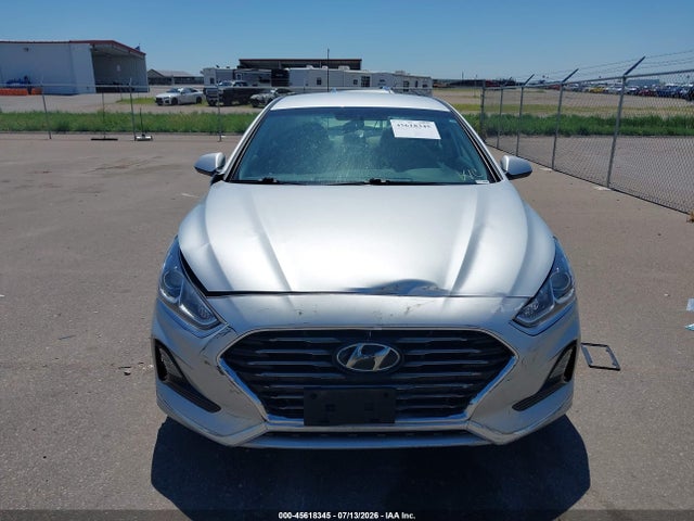 Hyundai SONATA SE 2018 5NPE24AF0JH723801 Image 12