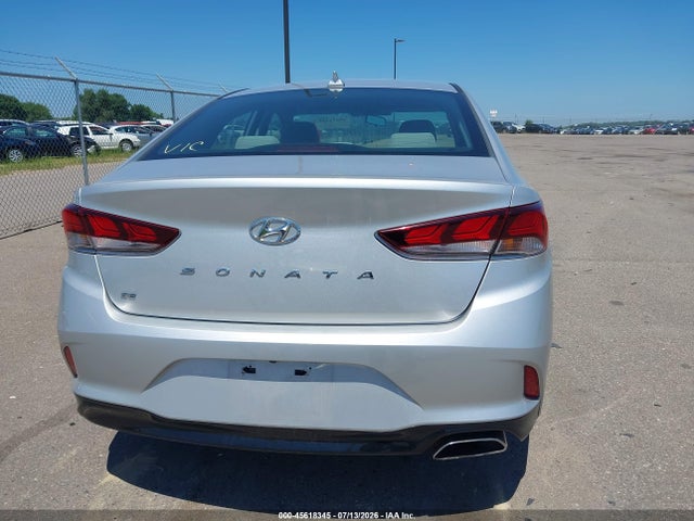 Hyundai SONATA SE 2018 5NPE24AF0JH723801 Image 16