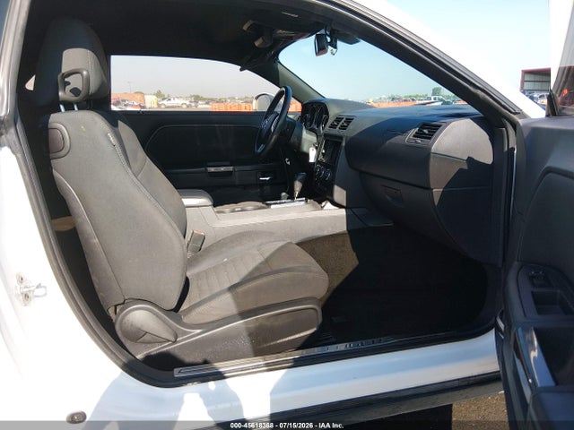 45618368 :رقم المزاد ، 2C3CDYAGXDH632702 vin ، 2013 Dodge Challenger Sxt مزاد بيع