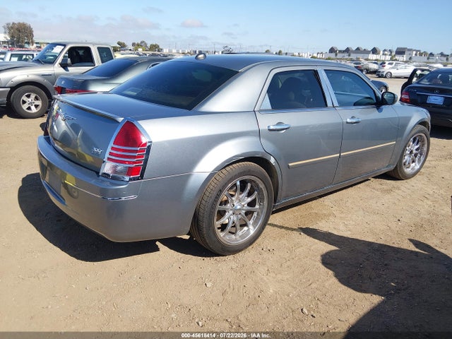 Продажа на аукционе авто 2006 Chrysler 300 Touring, vin: 2C3LA53G26H205893, номер лота: 45618414