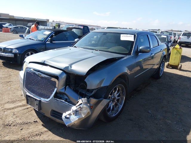 Продажа на аукционе авто 2006 Chrysler 300 Touring, vin: 2C3LA53G26H205893, номер лота: 45618414