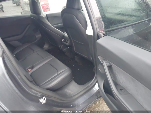 45618423 :رقم المزاد ، 7SAYGDEF5NF397459 vin ، 2022 Tesla Model Y Performance Dual Motor All-wheel Drive مزاد بيع