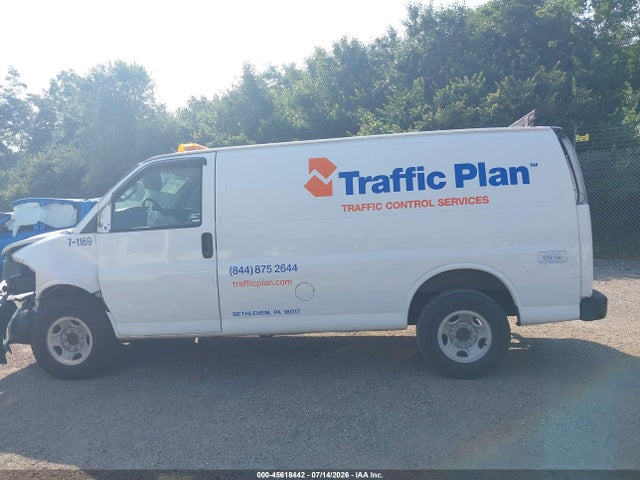 Chevrolet Express 2500 Work Van 2017 1GCWGAFF4H1133194 Image 15