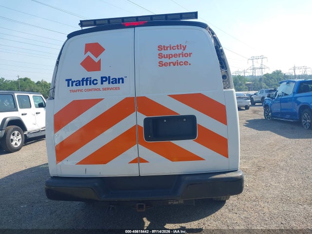 Chevrolet Express 2500 Work Van 2017 1GCWGAFF4H1133194 Image 17