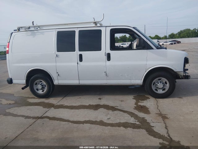 Chevrolet Express 2500 Work Van 2016 1GCWGAFF2G1170453 Image 13
