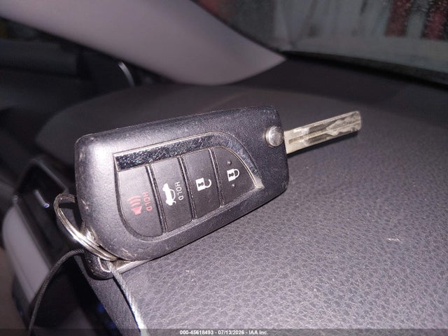 4T1G11AK4NU667540 Toyota CAMRY SE