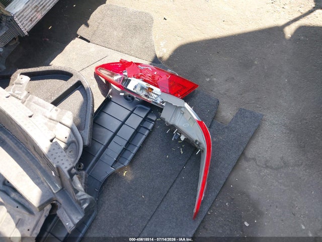 4T1BF1FK3GU191207 Toyota CAMRY SE