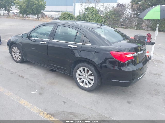 Chrysler 200 Limited 2014 1C3CCBCG1EN100227 Image 3
