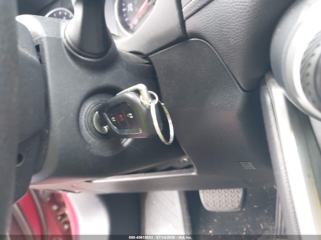 Toyota RAV4 LE 2019 JTMH1RFV1KD501367 Image 11