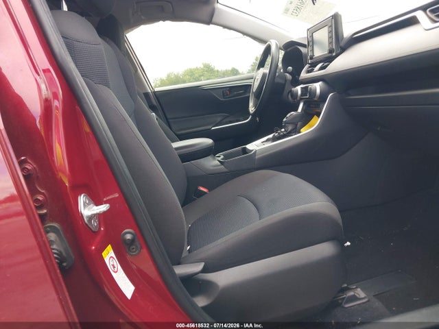 Toyota RAV4 LE 2019 JTMH1RFV1KD501367 Image 5