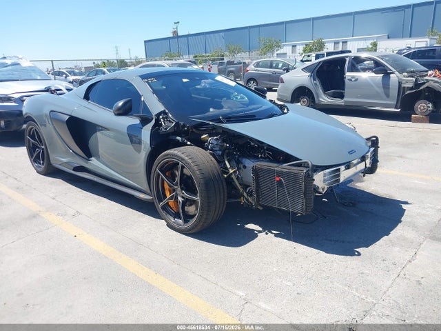 Mclaren 675lt Spider 2016 SBM11SAA4GW675997 Image 18