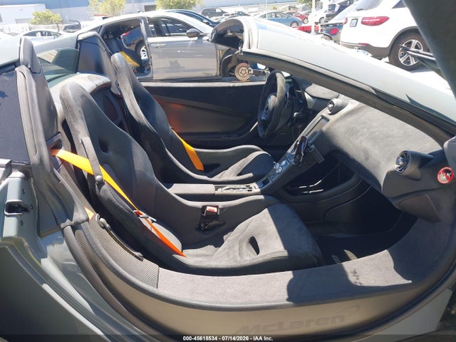 Mclaren 675lt Spider 2016 SBM11SAA4GW675997 Image 8