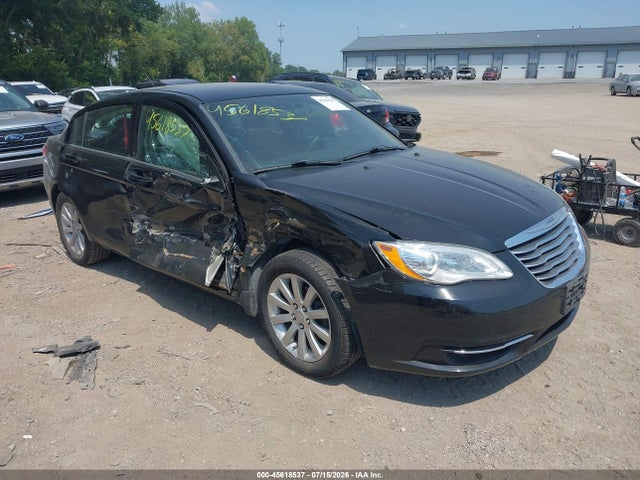 45618537 :رقم المزاد ، 1C3CCBBB3EN192527 vin ، 2014 Chrysler 200 Touring مزاد بيع