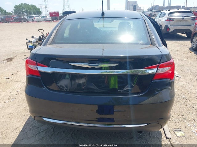 45618537 :رقم المزاد ، 1C3CCBBB3EN192527 vin ، 2014 Chrysler 200 Touring مزاد بيع