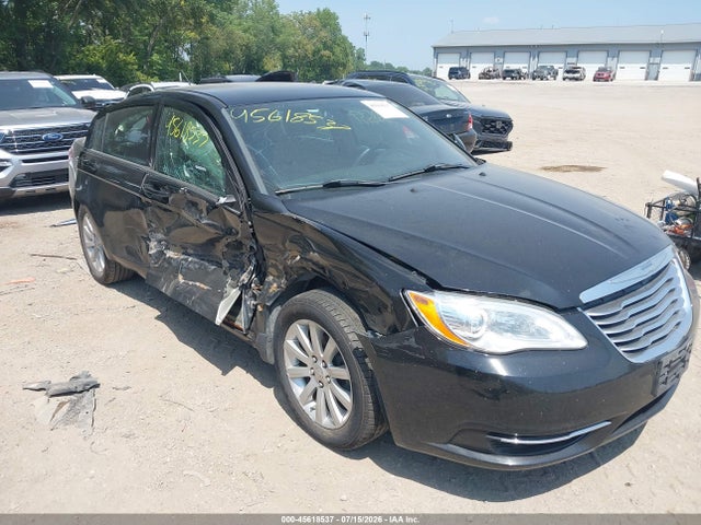 45618537 :رقم المزاد ، 1C3CCBBB3EN192527 vin ، 2014 Chrysler 200 Touring مزاد بيع