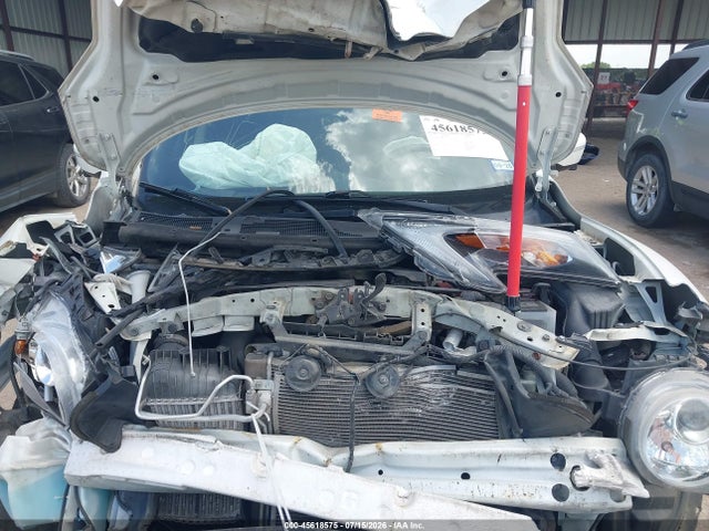 2015 Nissan Juke Sv მანქანა იყიდება აუქციონზე, vin: JN8AF5MR5FT511725, აუქციონის ნომერი: 45618575