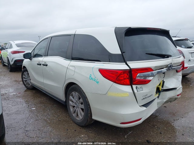 Honda ODYSSEY LX 2018 5FNRL6H24JB065704 Image 3