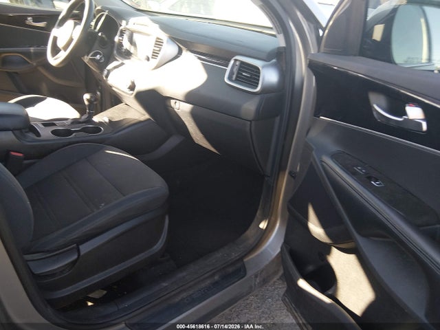 Продаж на аукціоні авто 2018 Kia Sorento 2.4l Lx, vin: 5XYPG4A39JG351947, номер лоту: 45618616