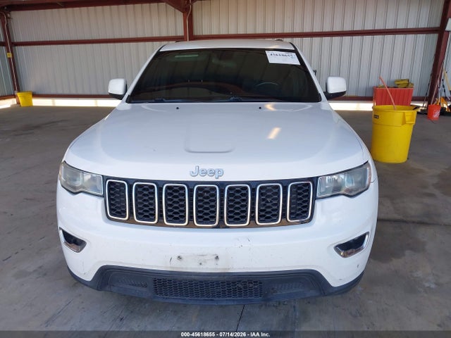 1C4RJEAG9JC382722 Jeep Grand Cherokee Laredo 4x2
