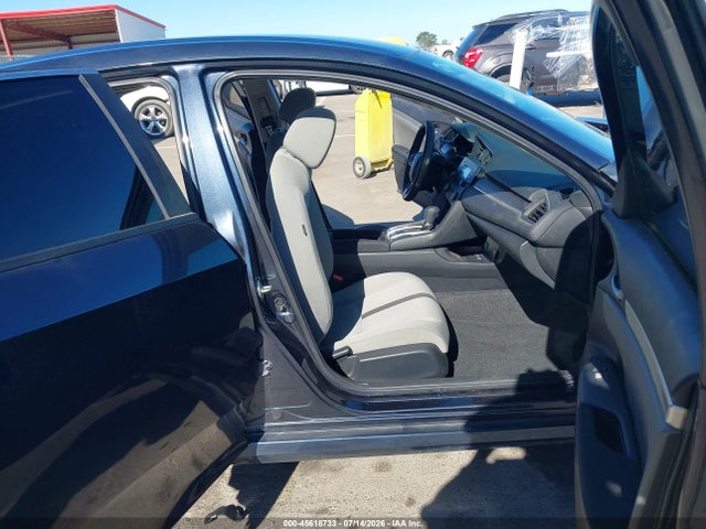 Honda Civic Lx 2018 2HGFC2F57JH573041 Image 5
