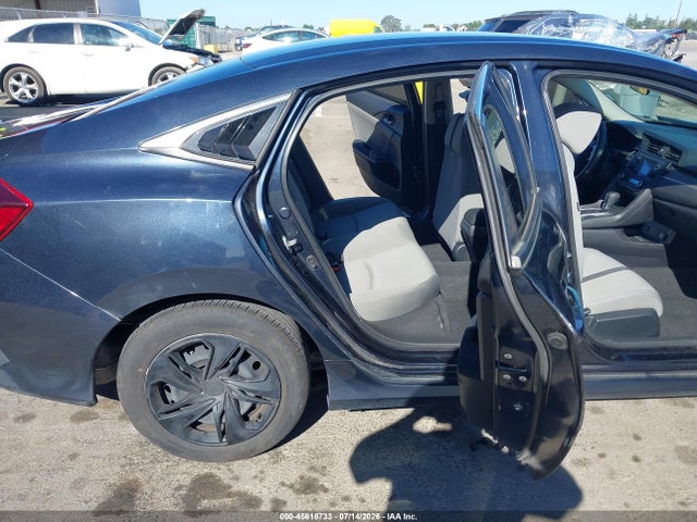 Honda Civic Lx 2018 2HGFC2F57JH573041 Image 8