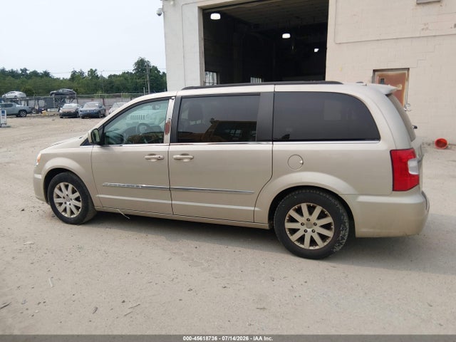 Продажа на аукционе авто 2015 Chrysler Town & Country Touring, vin: 2C4RC1BG8FR717954, номер лота: 45618736