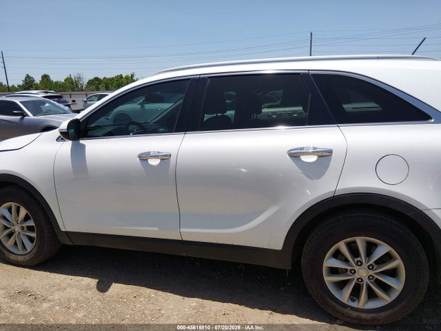 5XYPG4A53HG217737 KIA Sorento 3.3l Lx