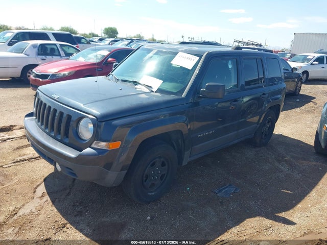 1C4NJPBB5GD562070 Jeep Patriot Sport