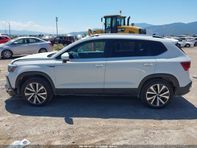 Продаж на аукціоні авто 2022 Volkswagen Taos 1.5t Se, vin: 3VVLX7B24NM070686, номер лоту: 45618831