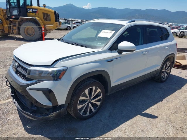 Продаж на аукціоні авто 2022 Volkswagen Taos 1.5t Se, vin: 3VVLX7B24NM070686, номер лоту: 45618831
