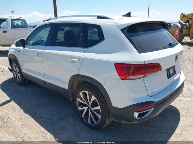 Продаж на аукціоні авто 2022 Volkswagen Taos 1.5t Se, vin: 3VVLX7B24NM070686, номер лоту: 45618831