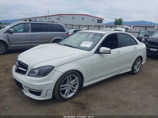 Продажа на аукционе авто 2012 Mercedes-benz C 300 Sport 4matic, vin: WDDGF8BB7CR237665, номер лота: 45618839
