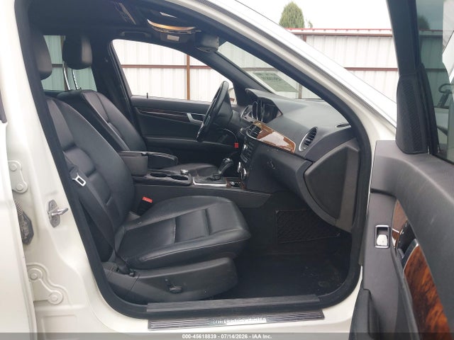 Продажа на аукционе авто 2012 Mercedes-benz C 300 Sport 4matic, vin: WDDGF8BB7CR237665, номер лота: 45618839