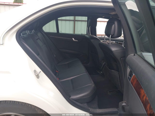 Продажа на аукционе авто 2012 Mercedes-benz C 300 Sport 4matic, vin: WDDGF8BB7CR237665, номер лота: 45618839