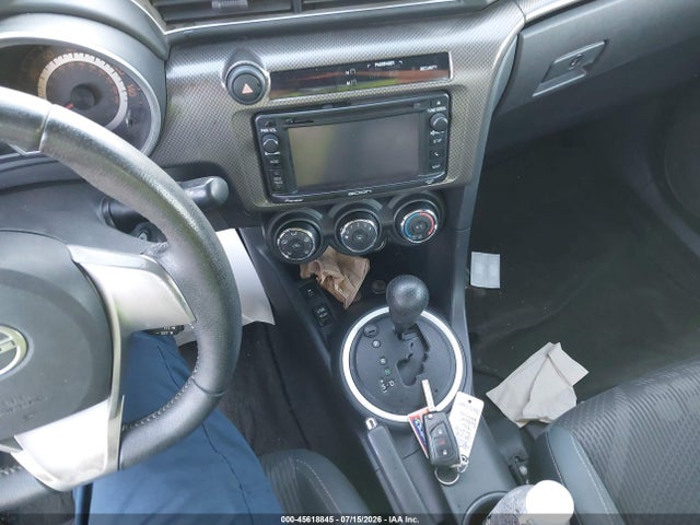 Scion Tc 10 Series 2014 JTKJF5C76E3073297 Image 11