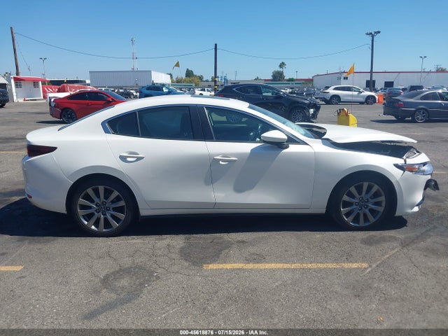Mazda Mazda3 Preferred 2022 3MZBPACL1NM315990 Image 13
