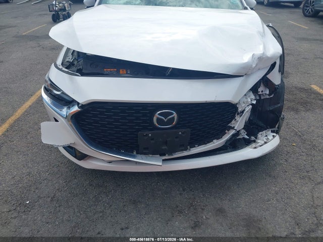 Mazda Mazda3 Preferred 2022 3MZBPACL1NM315990 Image 17