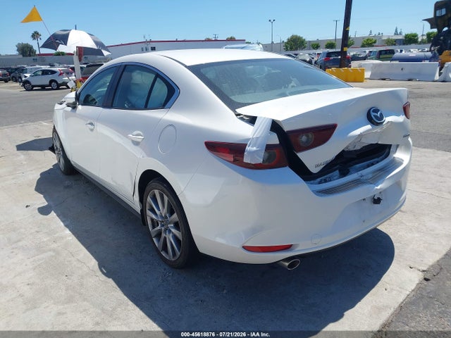Mazda Mazda3 Preferred 2022 3MZBPACL1NM315990 Image 3