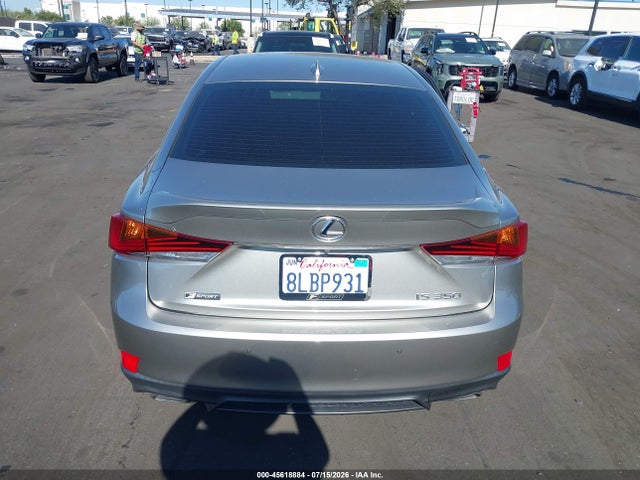 Lexus IS 350 2019 JTHBZ1D21K5035036 Image 17