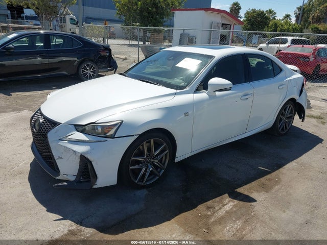 Lexus IS 200T 2017 JTHBA1D22H5039225 Image 2