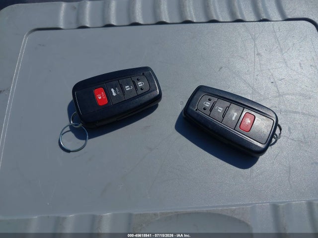 4T1F11AK9RU868593 Toyota CAMRY XLE
