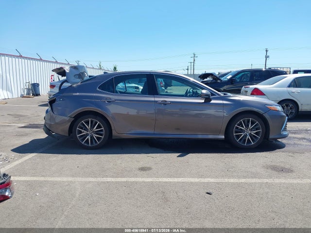 4T1F11AK9RU868593 Toyota CAMRY XLE