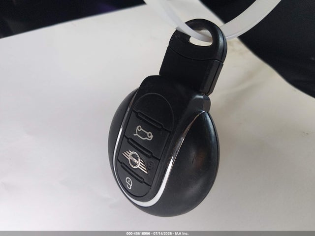 Продажа на аукционе авто 2017 Mini Clubman Cooper, vin: WMWLU1C53H2F27836, номер лота: 45618956