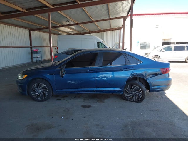 2020 Volkswagen Jetta 1.4t Sel Premium მანქანა იყიდება აუქციონზე, vin: 3VWGB7BU6LM003131, აუქციონის ნომერი: 45618958