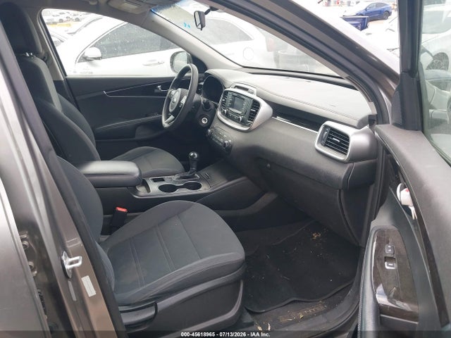 45618965 :رقم المزاد ، 5XYPG4A33GG180914 vin ، 2016 Kia Sorento 2.4l Lx مزاد بيع