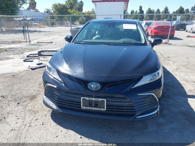 Продажа на аукционе авто 2021 Toyota Camry Xle Hybrid, vin: 4T1F31AK9MU021723, номер лота: 45618991