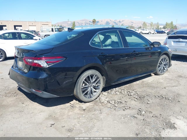 Продажа на аукционе авто 2021 Toyota Camry Xle Hybrid, vin: 4T1F31AK9MU021723, номер лота: 45618991