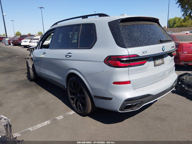 BMW X7 M60i 2024 5UX33EM05R9S86530 Image 3