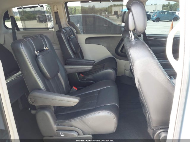 2013 Chrysler Town & Country Touring მანქანა იყიდება აუქციონზე, vin: 2C4RC1BG0DR540331, აუქციონის ნომერი: 45619070